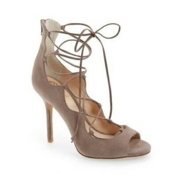Vince Camuto Taupe Sandria lace up peep toe heels size 9 - Picture 1 of 7